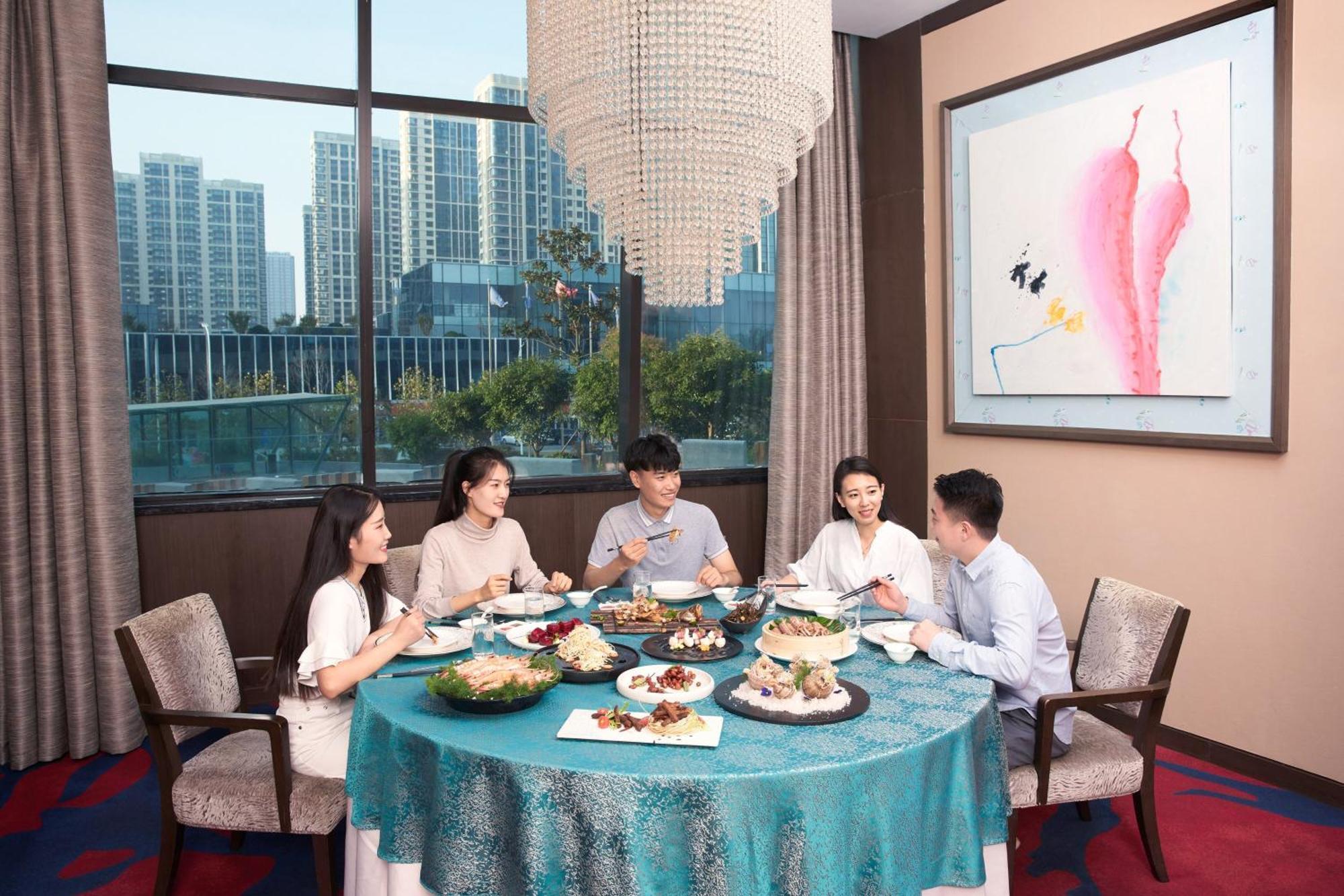 Sheraton Qingdao West Coast Extérieur photo